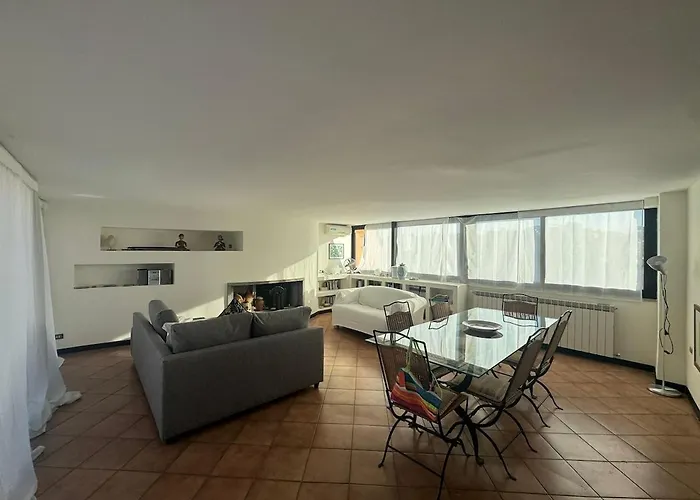 Apartment A Terrace Above Ancient