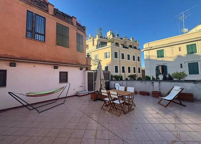 Apartment A Terrace Above Ancient Rom